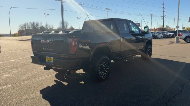 Used 2025 GMC Sierra 3500 AT4 w/ AT4 Premium Plus Package AWD/4WD image 8
