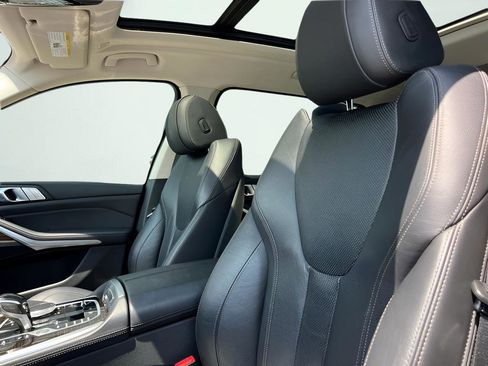 Used 2020 BMW X7 xDrive40i w/ Cold Weather Package image 47