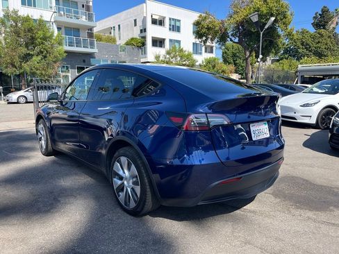 Used 2023 Tesla Model Y Long Range AWD/4WD image 7