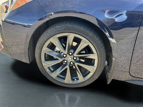 Used 2025 Toyota Corolla SE image 12