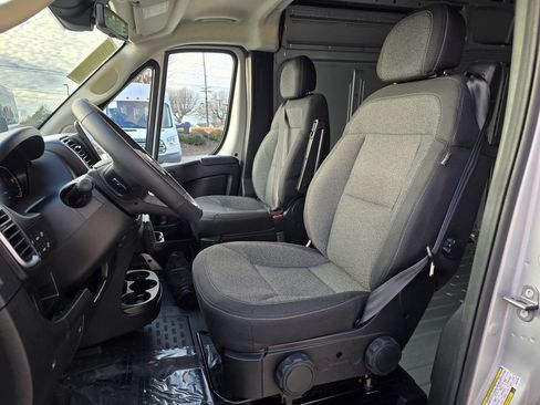 Used 2025 RAM ProMaster 3500 w/ Quick Order Package 22H SLT+ image 31