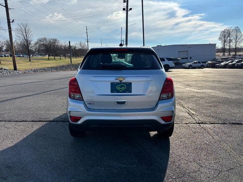 Used 2018 Chevrolet Trax LS image 4