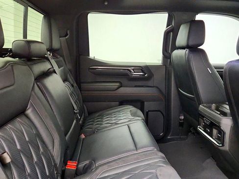 Used 2023 GMC Sierra 1500 AT4 w/ AT4 Premium Package AWD/4WD image 25
