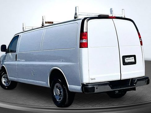 Used 2019 Chevrolet Express 2500 Extended w/ Driver Convenience Package RWD image 4