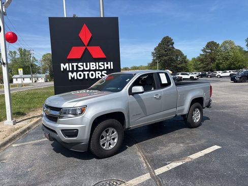 Used 2019 Chevrolet Colorado W/T w/ WT Convenience Package image 2