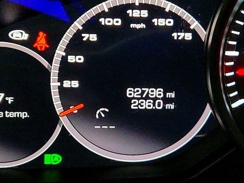 Used 2021 Porsche Cayenne Coupe AWD/4WD image 15