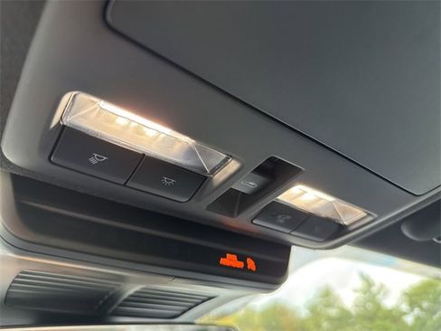 Used 2025 MAZDA MAZDA3 s image 19