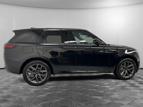 New 2026 Land Rover Range Rover Sport SE image 6