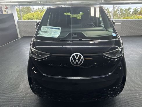New 2025 Volkswagen ID. Buzz Pro S image 9