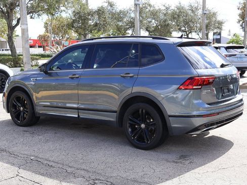 Used 2019 Volkswagen Tiguan SEL Premium R-Line image 11