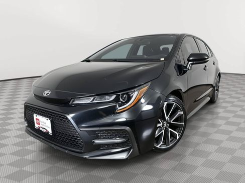 Used 2021 Toyota Corolla SE FWD image 1