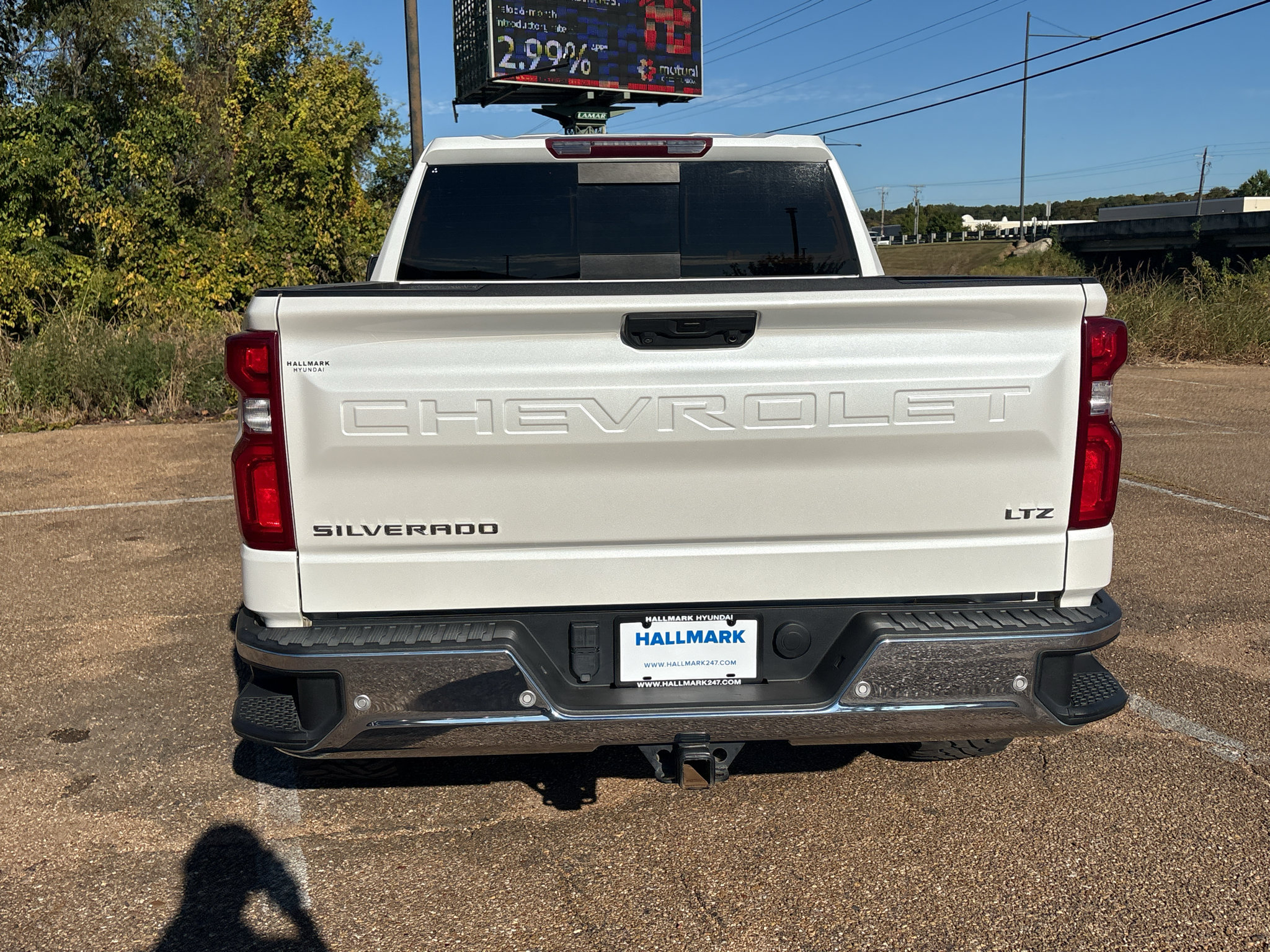 Used 2024 Chevrolet Silverado 1500 LTZ w/ LTZ Convenience Package II AWD/4WD image 5