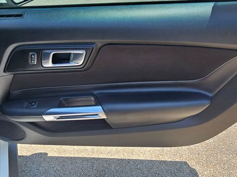 Used 2019 Ford Mustang GT w/ GT Performance Package RWD image 16