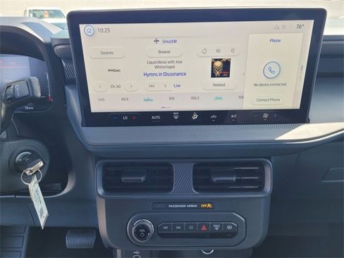 New 2025 Ford Maverick XL image 10