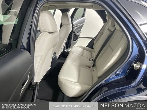 Used 2025 MAZDA CX-30 AWD 2.5 S w/ Preferred Package image 12