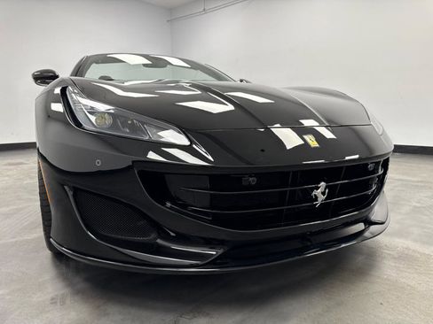 Used 2019 Ferrari Portofino RWD image 29