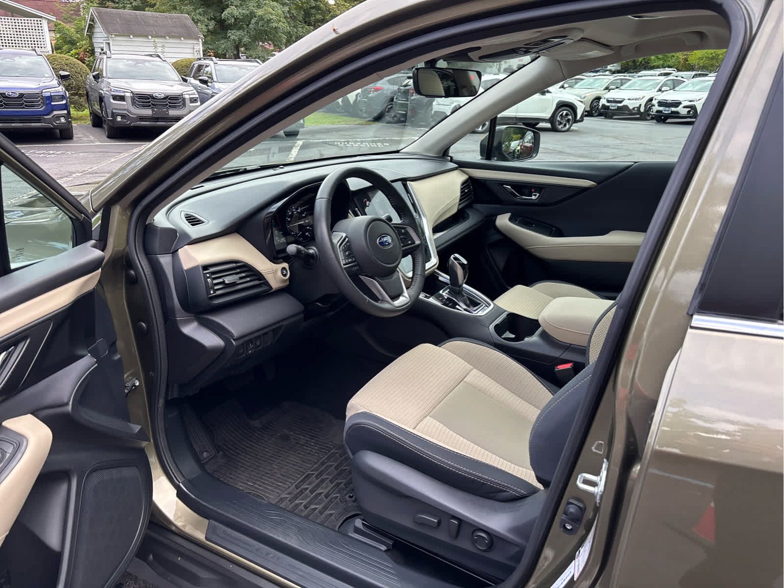 Certified 2025 Subaru Outback Premium w/ Popular Package #1 AWD/4WD image 23