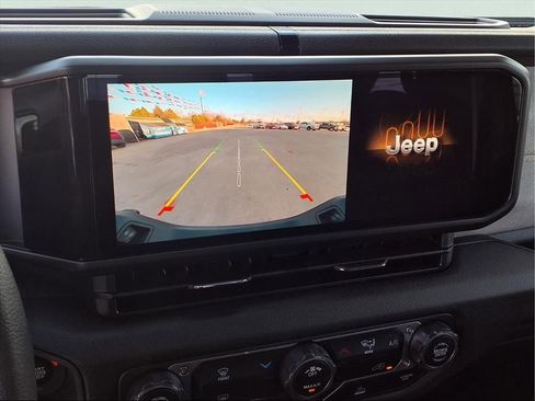 New 2025 Jeep Gladiator Sport image 4