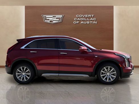 Used 2019 Cadillac XT4 Premium Luxury w/ Enhanced Visibility Package FWD image 5