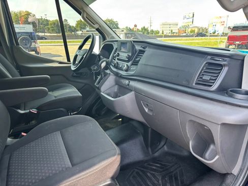 Used 2021 Ford Transit 250 Medium Roof AWD image 18