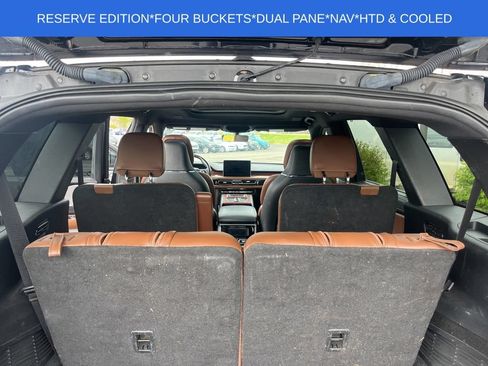 Used 2023 Lincoln Aviator Reserve w/ Equipment Group 201A AWD/4WD image 17