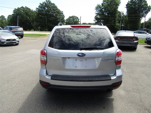 Used 2015 Subaru Forester 2.5i Premium w/ Protection Package #1 AWD/4WD image 7