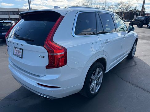 Used 2020 Volvo XC90 T6 Momentum image 16
