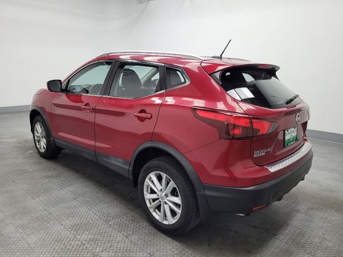 Used 2018 Nissan Rogue Sport SV image 3