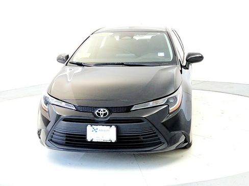 Certified 2023 Toyota Corolla LE w/ Carpet Mat Package (TMS) FWD image 8