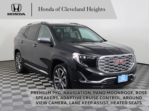 Used 2020 GMC Terrain Denali w/ Denali Premium Package AWD/4WD image 1