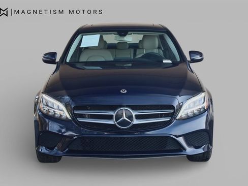 Used 2019 Mercedes-Benz C 300 4MATIC Sedan image 5