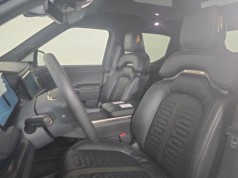 Used 2024 Rivian R1T Adventure AWD/4WD image 20