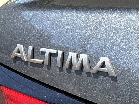 Certified 2025 Nissan Altima 2.5 SV FWD image 19