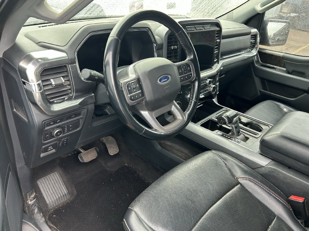 Used 2021 Ford F150 Lariat RWD image 14