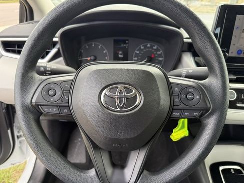 Used 2024 Toyota Corolla LE image 13