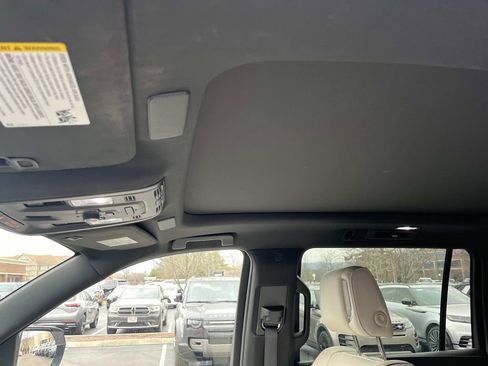 Certified 2023 Cadillac Escalade ESV Sport w/ Touring Package image 31