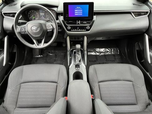 Used 2024 Toyota Corolla Cross AWD Hybrid image 9