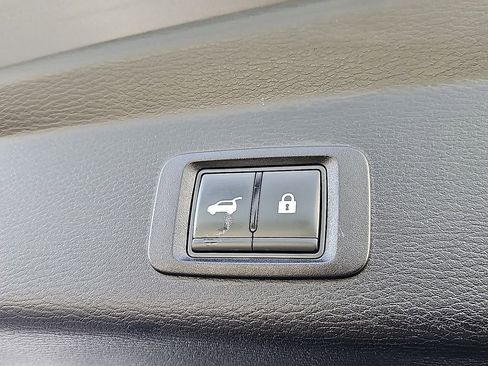 Used 2024 Mitsubishi Outlander SE image 31