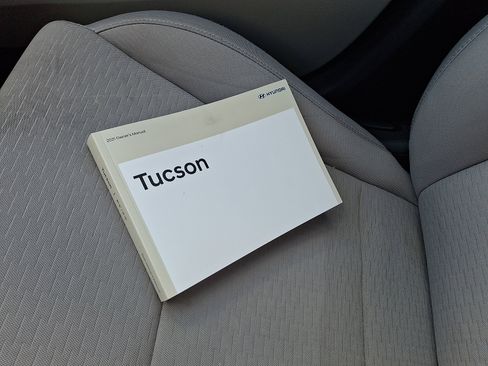 Certified 2021 Hyundai Tucson Sport image 26