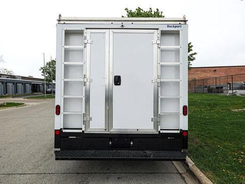 Used 2022 Chevrolet Express 3500 w/ Power Convenience Package RWD image 5