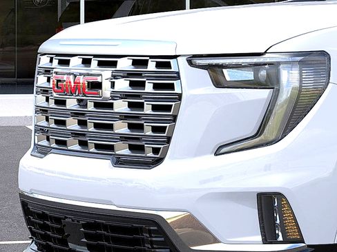 New 2026 GMC Acadia Denali w/ Super Cruise Package FWD image 13
