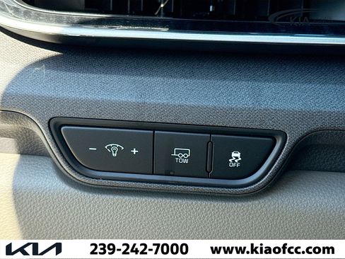 New 2026 Kia Carnival EX image 35