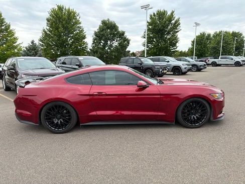 Used 2017 Ford Mustang GT Premium w/ GT Performance Package RWD image 7