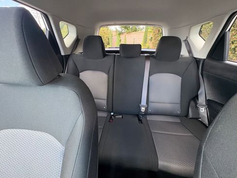 Used 2025 Kia Soul LX w/ LX Technology Package FWD image 36
