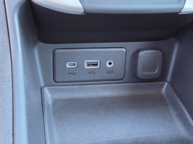 Used 2022 GMC Terrain SLE w/ Driver Convenience Package FWD image 25