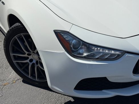 Used 2017 Maserati Ghibli RWD image 3