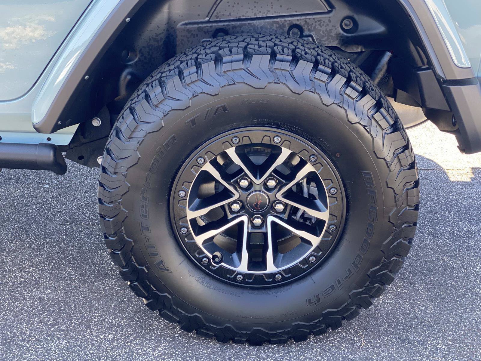 Used 2024 Jeep Wrangler Unlimited Rubicon AWD/4WD image 14