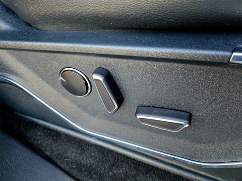 Used 2021 Ford F150 Lariat w/ FX4 Off-Road Package image 37