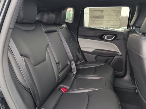 New 2026 Jeep Compass Limited image 11