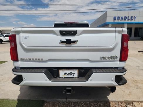 New 2026 Chevrolet Silverado 3500 High Country w/ High Country Premium Package AWD/4WD image 5